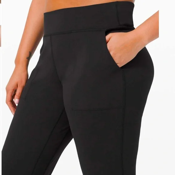 EUC Lululemon Black Align Jogger High Rise Crop Size 2 - Picture 3 of 11